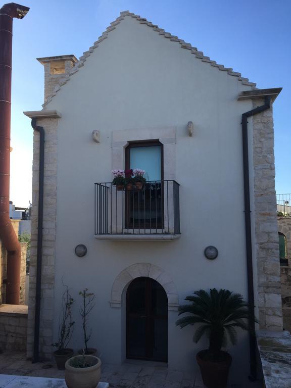 Casa Torre Di Mactheus Petraro Apartment Giovinazzo Exterior photo