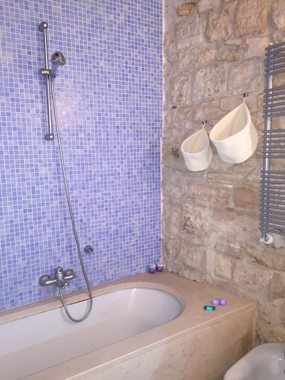 Casa Torre Di Mactheus Petraro Apartment Giovinazzo Exterior photo