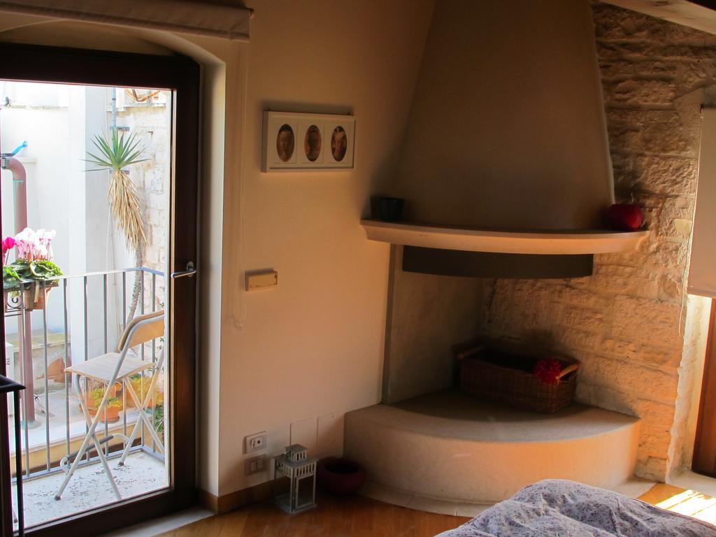 Casa Torre Di Mactheus Petraro Apartment Giovinazzo Exterior photo